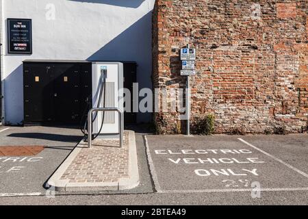 Elektrische Ladepunkte für Elektroautos in Stockton on Tees, England, Großbritannien Stockfoto