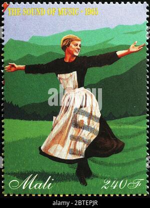 Julie Andrews im Klang der Musik auf Briefmarke Stockfoto