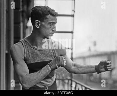 Der amerikanische Leichtgewichtsboxer Leach Cross Ca. 1910-1915 Stockfoto