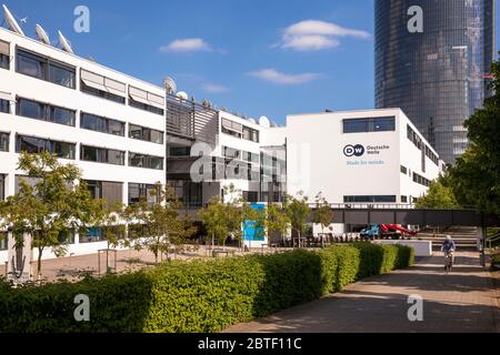 Hauptsitz der Deutschen Welle und des Postturms, Sitz des Logistikunternehmens Deutsche Post DHL Group, Bonn, Nordrhein-Westfalen, Ge Stockfoto