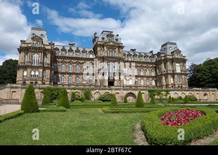 Das Bowes Museum ist eine der beliebtesten Besucherattraktionen in Barnard Castle, County Durham Stockfoto