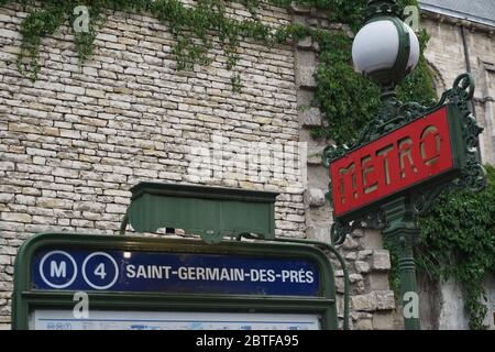 U-Bahn-Station Saint-Germain des Pres, Paris, Frankreich Stockfoto