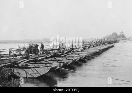 Die Falke Division über den Bug. Operation Barbarossa - Deutsche Invasion Russlands, 1941 - 15. Division der Thüringer-Kurhessen Division Stockfoto