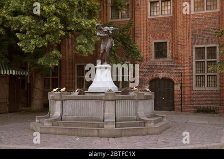 Raftsman Brunnen (Pomnik flisaka) in Torun. Polen Stockfoto