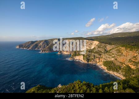 Landschaft mit Klippen in der Nordseite der Insel Zante, Griechenland Stockfoto