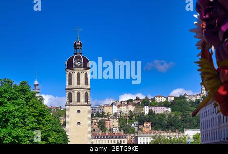 Der Glockenturm des Charity Hospital von Lyon im Zentrum von Lyon, Frankreich. Stockfoto