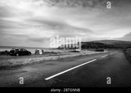 Wildes Campen am Straßenrand auf Arran Stockfoto