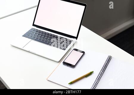 Arbeitsplatz zu Hause und im Büro Stockfoto