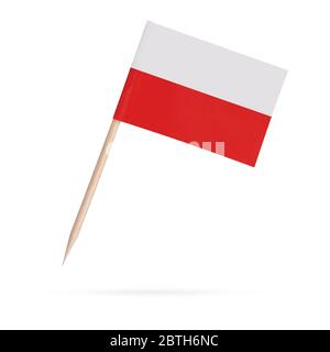 Miniatur-Papierfahne Polen. Isolierter polnischer Zahnstocher-Flaggenzeiger auf weißem Hintergrund. Mit Schatten unten Stockfoto