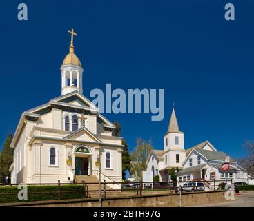 Historische St. Patrick katholische und Vereinigte Methodisten Kirchen in Jackson, Gold Country, Kalifornien, USA Stockfoto