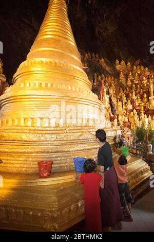 Shwe Oo Min Pagode, Pindaya Dorf, Staat Shan, Myanmar, Asien Stockfoto