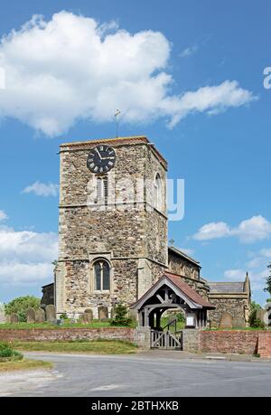 St Bartholomew's Church im Dorf Aldbrough, East Yorkshire, England Stockfoto