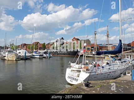 Boote in Hull Marina, East Riding of Yorkshire, England, festgemacht Stockfoto