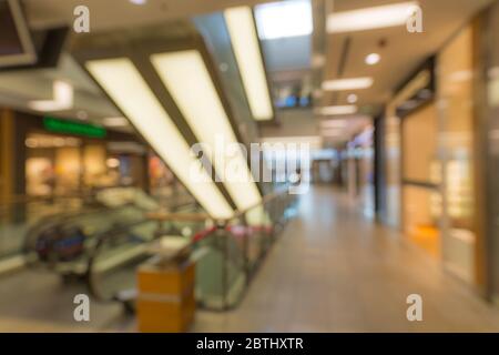 Abstract Blur und Bokeh schönen Luxus Shopping Mall und dem Kaufhaus Innenraum für Hintergrund Stockfoto