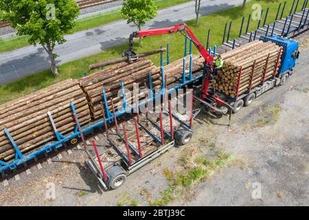 26. Mai 2020, Sachsen, Pockau-Lengefeld: Mehrere ...