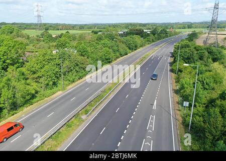 A/23 nach Brighton führt keine Autos, die wegen Covid19 in England auf Urlaub fahren Stockfoto