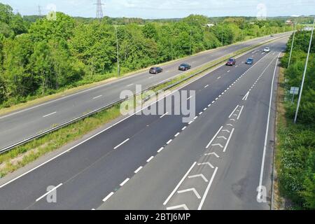 A/23 nach Brighton führt keine Autos, die wegen Covid19 in England auf Urlaub fahren Stockfoto