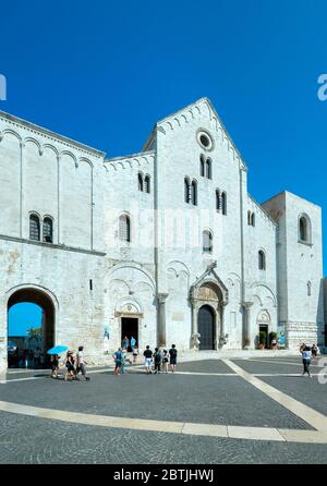 Päpstliche Basilika San Nicola, Bari, Apulien, Italien Stockfoto