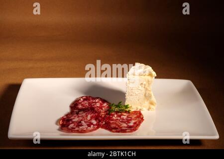 Weicher weißer cremiger französischer Käse Stockfoto