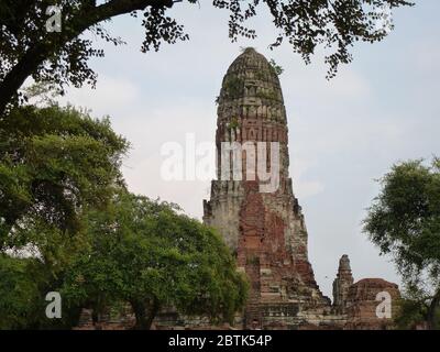 Riesenzahn von Prang Wat Phra RAM in Ayutthaya Stockfoto