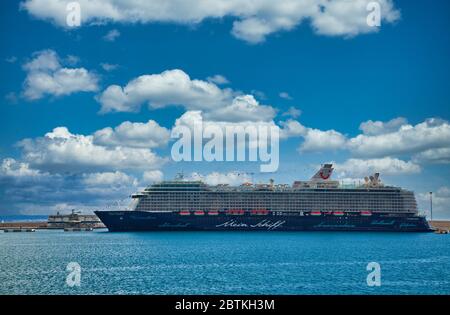 PALMA, SPANIEN - 23. September 2016: Mein Schiff von TUI Cruises, in Deutschland gehört. Es ist ein Joint Venture zwischen der Deutschen TUI Stockfoto