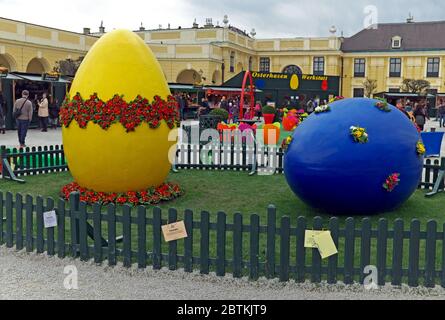 Alljährlicher Ostermarkt im Freien in Wien, Österreich im Jahr 2016. Stockfoto