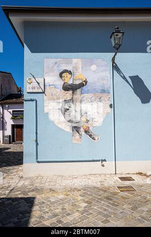 San Giuliano a Mare berühmt für seine von Fellini inspirierten Graffiti, Rimini, Emilia Romagna, Italien, Europa. Stockfoto