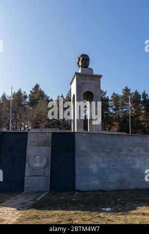 BUNOVO, BULGARIEN -25. JANUAR 2020: Denkmal für den bulgarischen Revolutionär und Nationalhelden Vasil Levski in der Nähe von Bunovo, Bulgarien Stockfoto