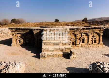 Sircap Ruinen in der antiken Stadt Taxila, Doppelkopf-Adler Stupa, Taxila, Vorort von Islamabad, Punjab Provinz, Pakistan, Südasien, Asien Stockfoto