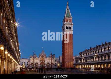 Venedig italien, Markusplatz, 30. Dezember 2016 Blick auf einen schönen Winterabend Stockfoto