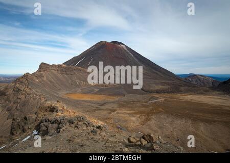 Blick auf den Mount Ngauruhoe auf dem Tongariro Alpine Crossing Stockfoto