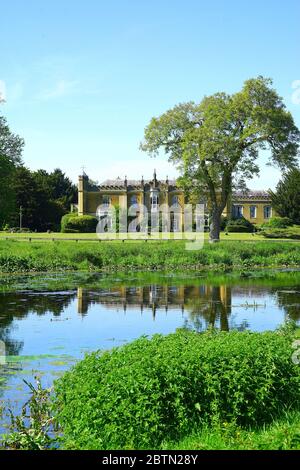 Missenden Abbey am Fluss Misbourne Stockfoto