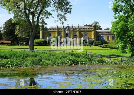 Missenden Abbey am Fluss Misbourne Stockfoto