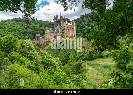 Die Burg Eltz in Wierschem, Rheinland-Pfalz, Deutschland Stockfoto