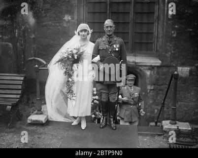 Hochzeit . Die Hochzeit fand in der Königlichen Kapelle von Herrn V. Beveridge und der Gräfin Julieta Fera de Cerrini statt. Braut und Bräutigam . März 1927 Stockfoto