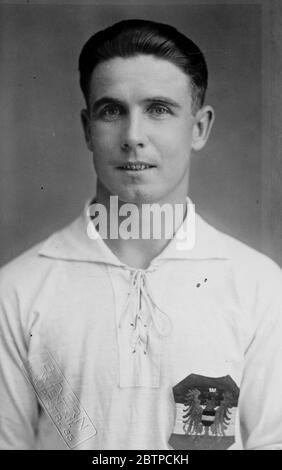 Internationaler Fußball . Österreich gegen Schottland . A Janda (rechts hinten, Österreich). 25. November 1933 Stockfoto