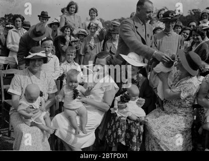 Babyshow. August 1937 Stockfoto