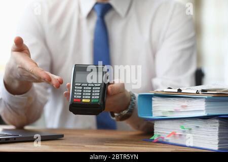 Professioneller Buchhalter im Büro Stockfoto