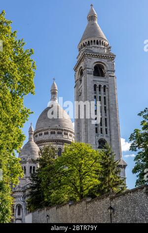 Paris, Frankreich - 20. Mai 2020: Basilika Sacre Coeur in Montmartre in Paris Stockfoto