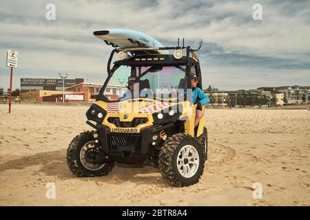 Rettungsschwimmer am Maroubra Strand in Sydney, Australien Stockfoto