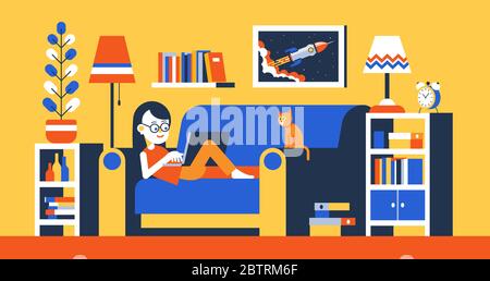 Mädchen mit Laptop auf Sofa im Zimmer Interieur arbeiten zu Hause. Frau, die aus der Ferne arbeitet. Vektorgrafik. Stockfoto