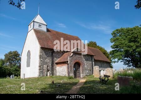 St Andrew's Church of Ford and Yapton in West Sussex ist eine sehr alte historische kleine Dorfkirche sächsischen Ursprungs. Stockfoto