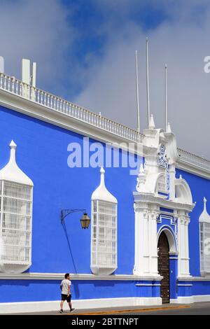 Museum für Religiöse Kunst, Plaza de Armas, Trujillo, Peru, Südamerika Stockfoto