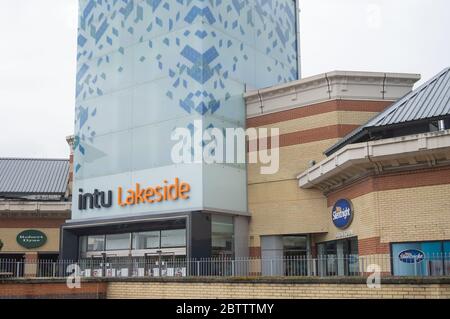 Außerhalb des Intu Lakeside Shopping Centre. West Thurrock, Essex, England Stockfoto