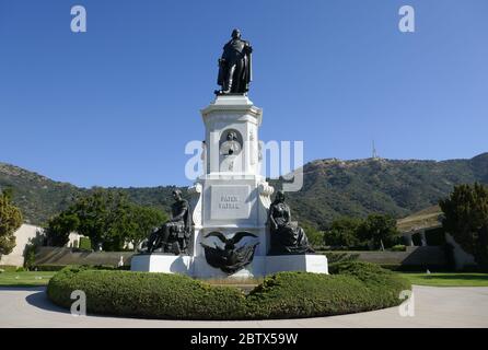 Los Angeles, Kalifornien, USA 27. Mai 2020 EIN allgemeiner Blick auf die Atmosphäre des Forest Lawn Memorial Park am 27. Mai 2020 in Los Angeles, Kalifornien, USA. Foto von Barry King/Alamy Stock Photo Stockfoto