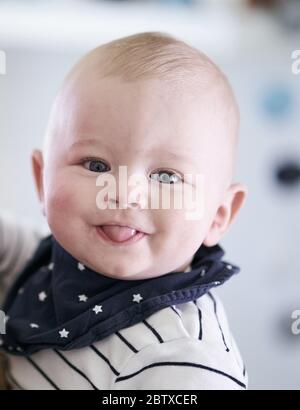 Marktoberdorf, Deutschland, 27. Mai 2020 Fotoshooting Baby LUCA © Peter Schatz / Alamy Stock Photos MR=Ja, Modell veröffentlicht Stockfoto