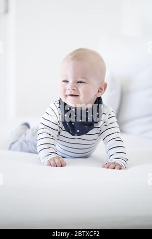 Marktoberdorf, Deutschland, 27. Mai 2020 Fotoshooting Baby LUCA © Peter Schatz / Alamy Stock Photos MR=Ja, Modell veröffentlicht Stockfoto