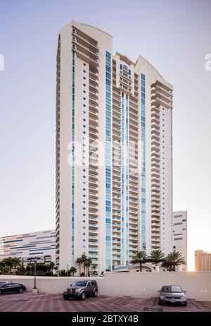 Das Innere der Turnberry Towers. Turnberry Towers ist ein 45-stöckiger Doppelturm-Wohnkomplex in Winchester, Nevada, nahe dem Las Vegas Strip. Stockfoto