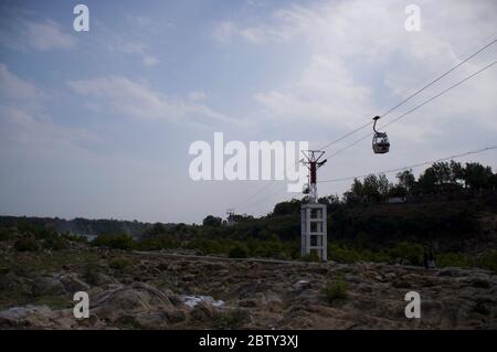 Jabalpur, Madhya Pradesh/Indien : 29. Januar 2020 - Seilbahn, Dhuandhar Wasserfall Jabalpur Stockfoto