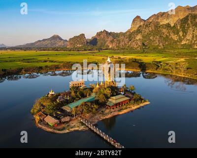 Luftaufnahme der Kyauk Kalap Pagode, hPa-an, Kayin Staat, Myanmar (Burma), Asien Stockfoto